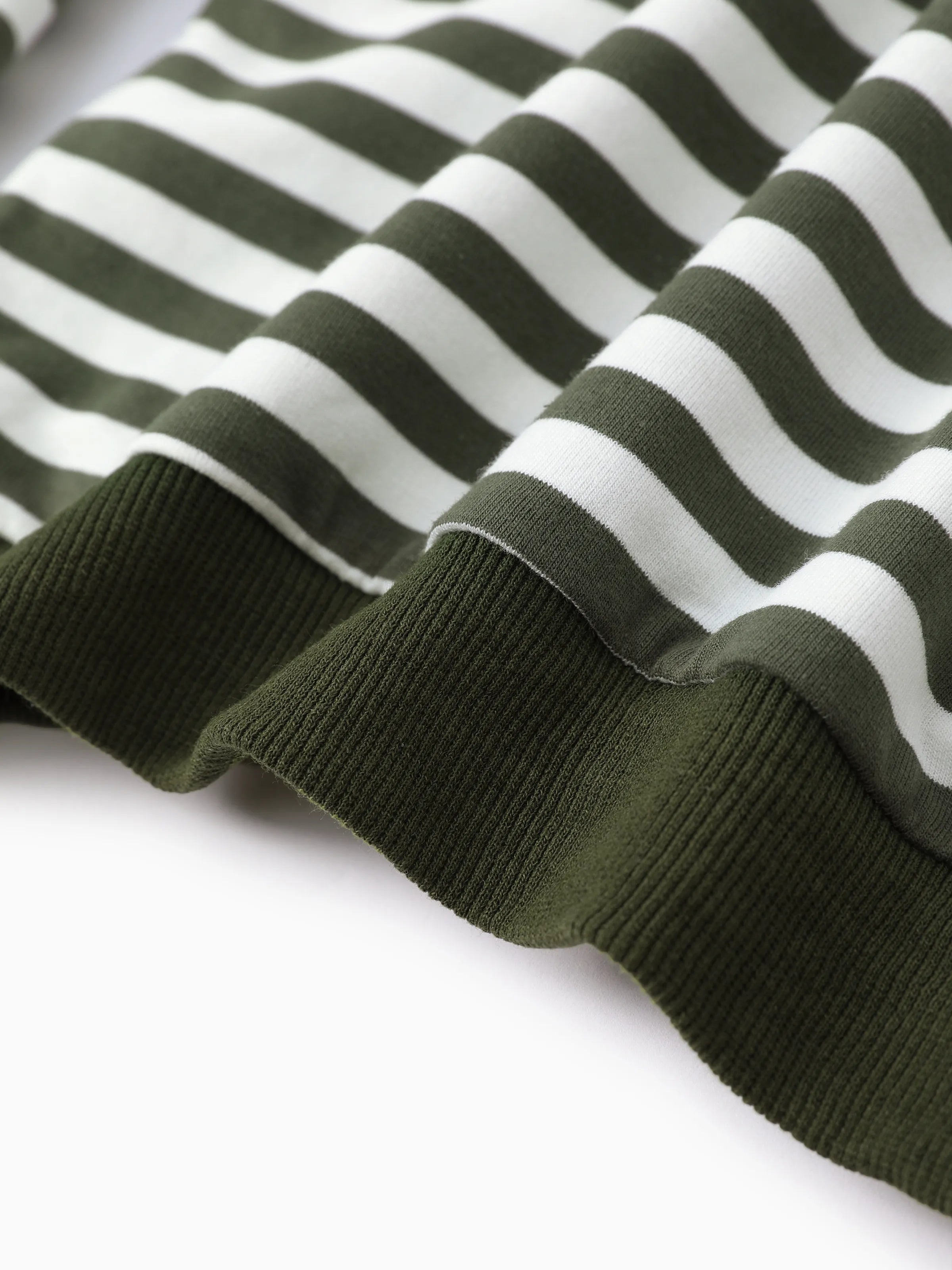 2pcs Todder Boy Cotton Stripe Set with Patch Pocket Army green