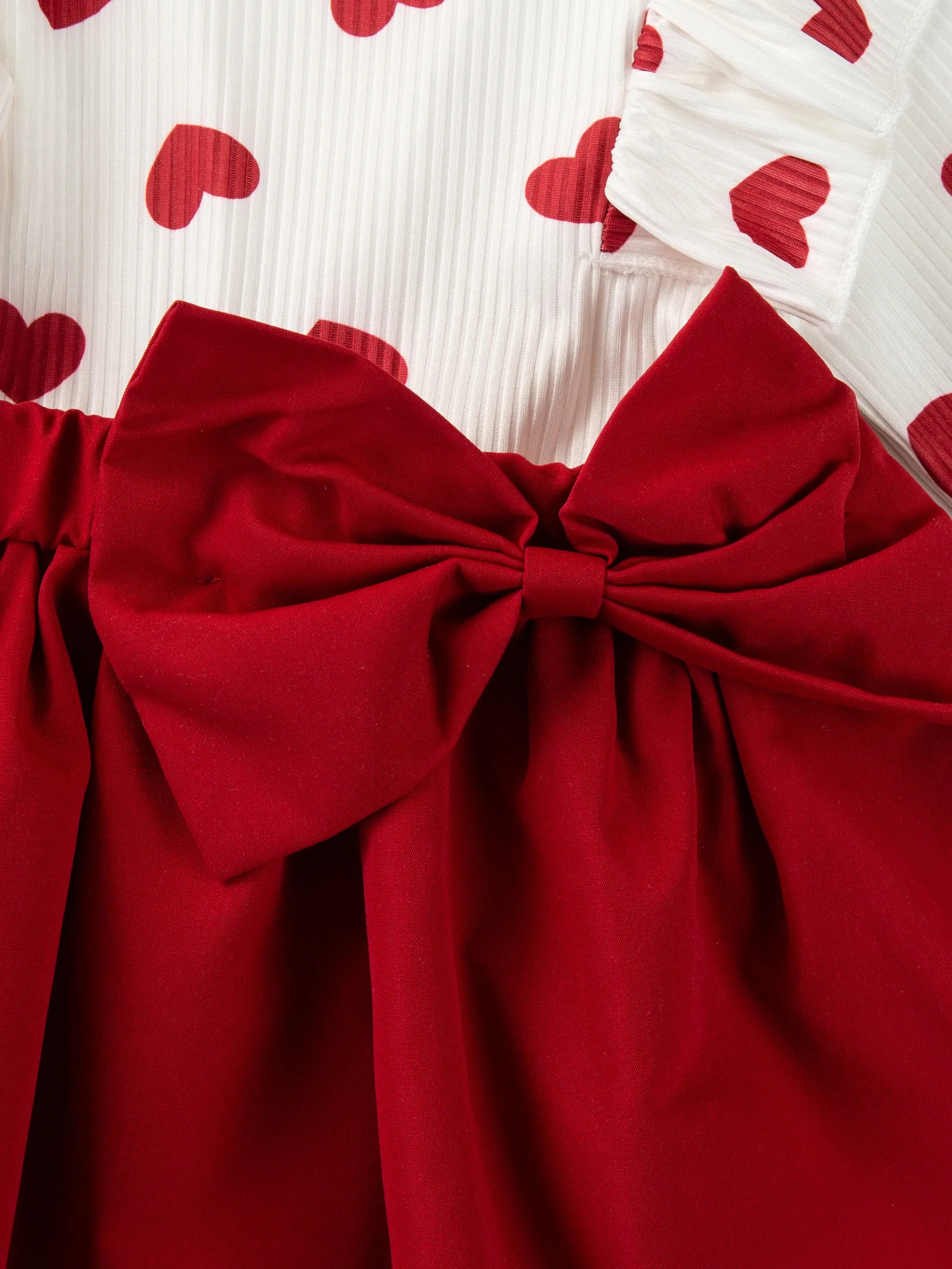 2pcs Baby Girl Heart-shaped and Bow Dress Set Red
