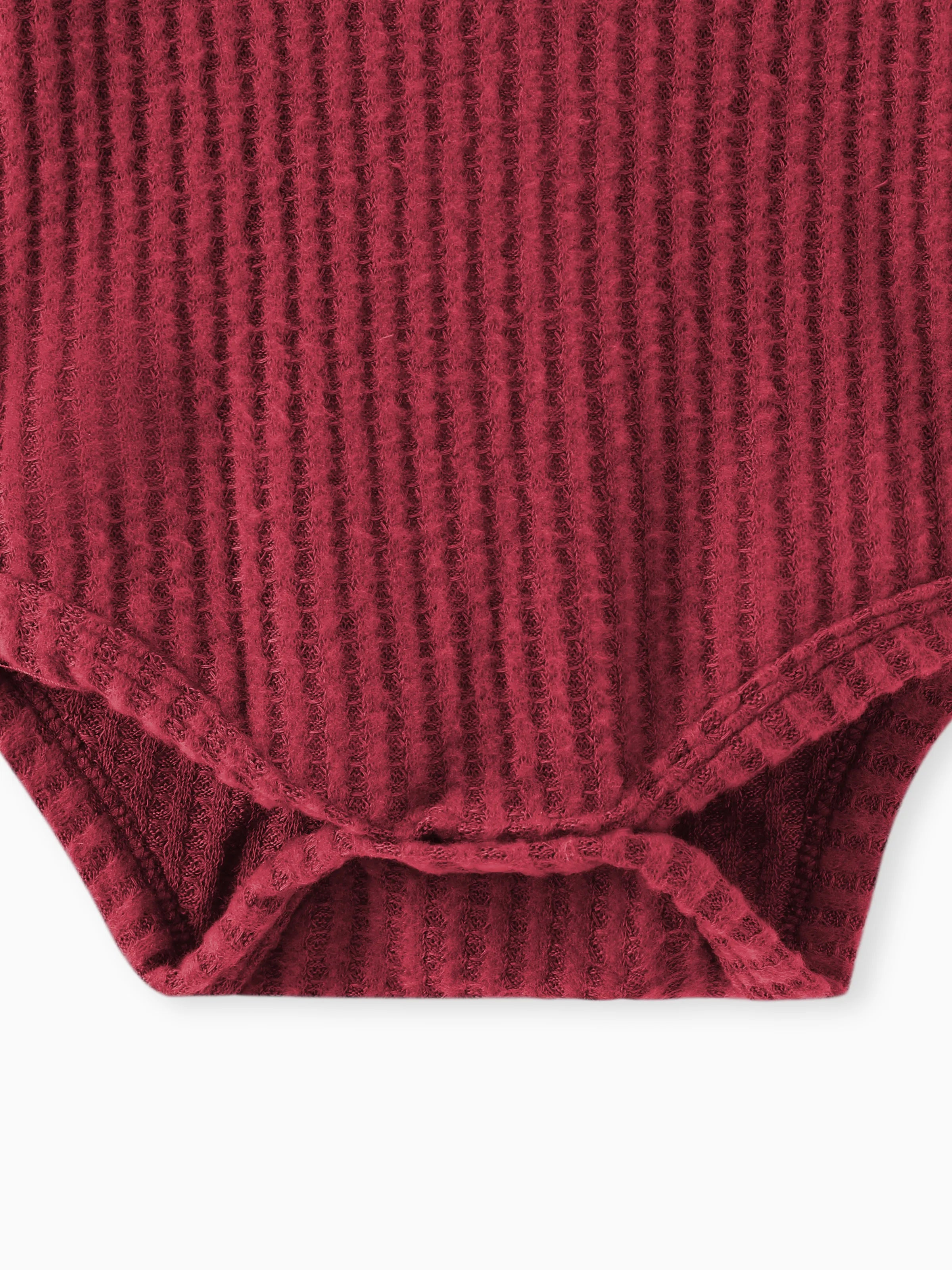 2pcs Solid Waffle Long-sleeve Baby Set Burgundy