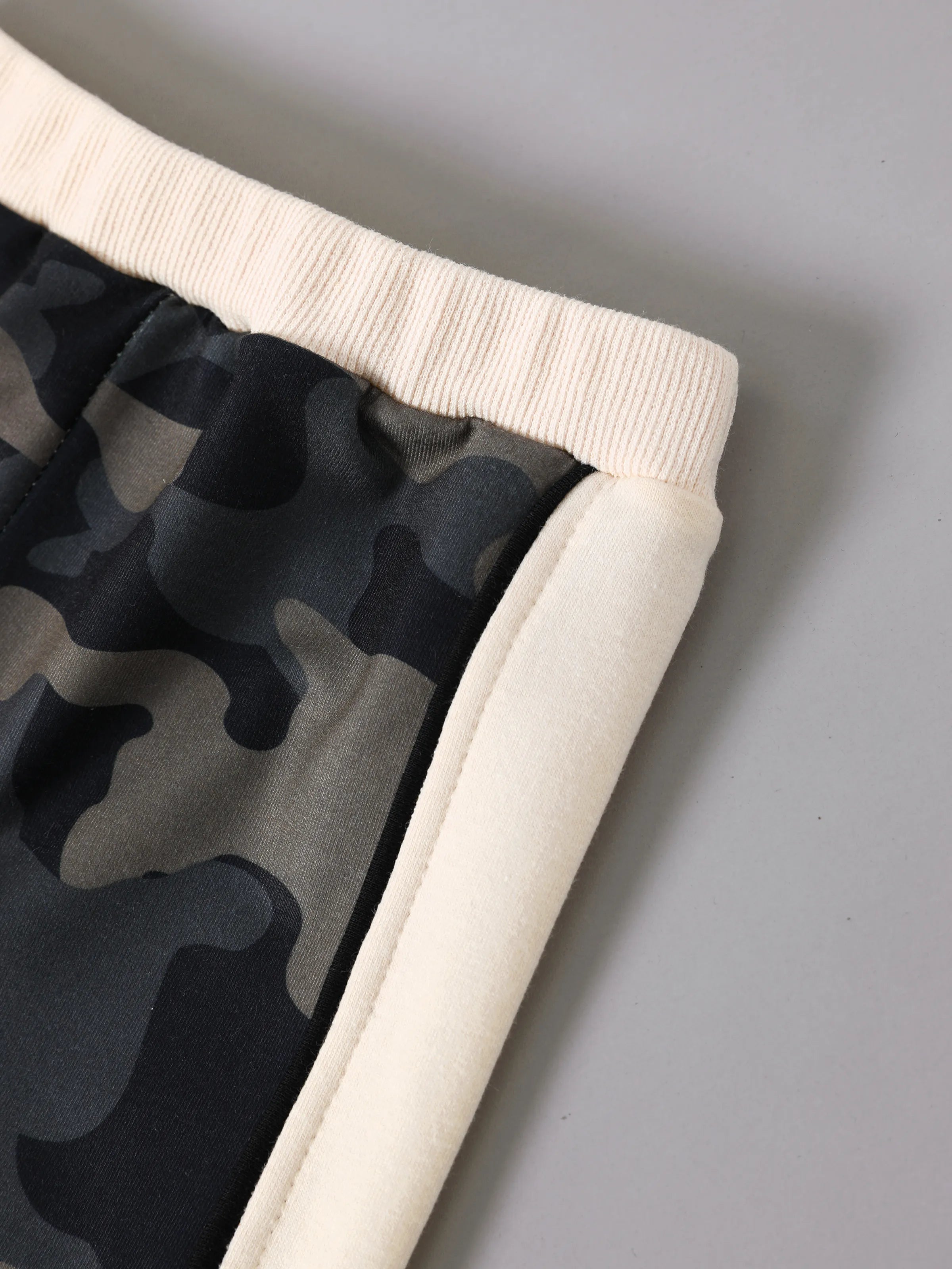 2pcs Baby Boy Casual Style Camouflage Set LightApricot