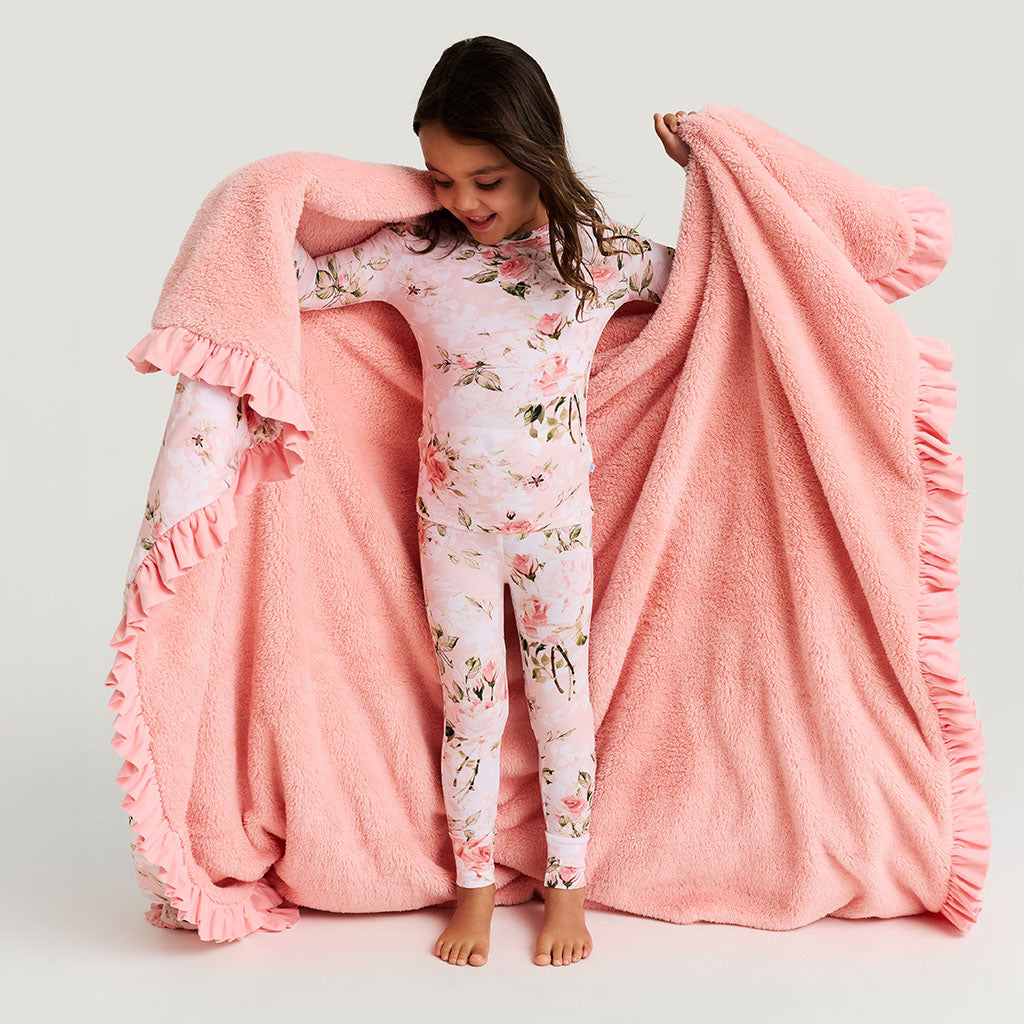Vintage Pink Rose Ruffled Luxe Plush Patoo® Blanket